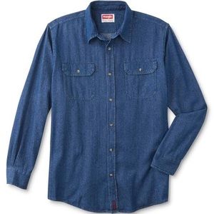 Wrangler chambray button up shirt